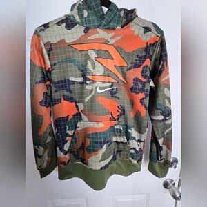 Nike Russell Wilson “DangeRuss” Camo Hoodie – Youth Large (12–13Y)